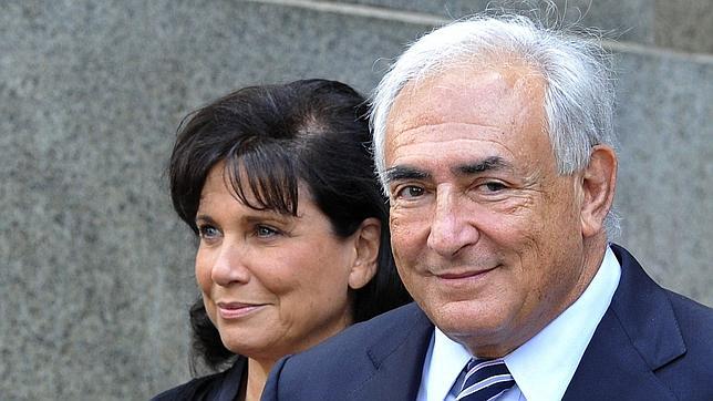 El socialismo francés, inquieto ante el posible regreso de Strauss-Kahn