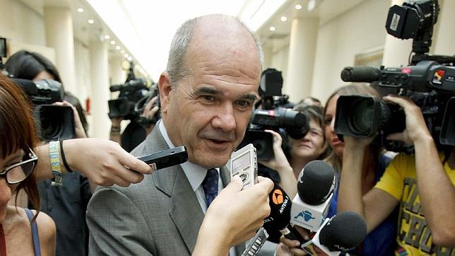 Chaves: «Cuando la situación es muy difícil, lo más fácil es retirarse»