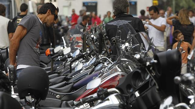 Las Harley-Davidson inundan la Castellana