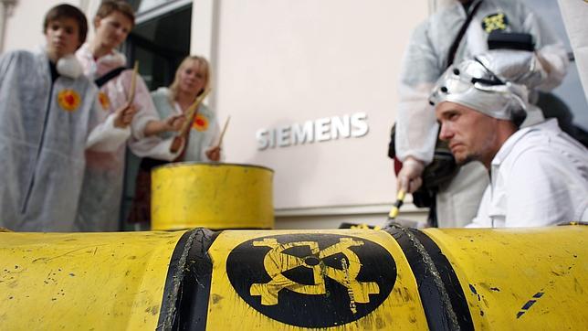 Siemens anuncia el abandono total del negocio nuclear