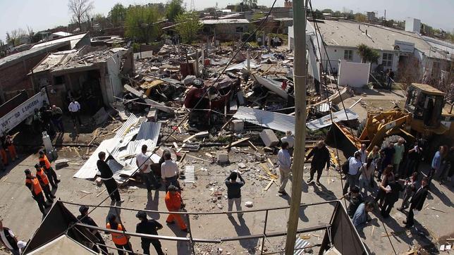 Una «bola de fuego» cae sobre un suburbio de Buenos Aires y mata a una mujer