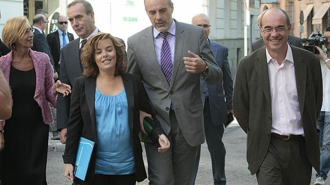 Sáenz de Santamaría deja para el siguiente Grupo Popular la decisión sobre el «Faisán»