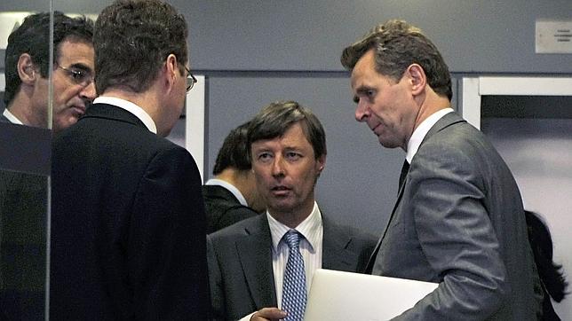 La «troika» griega negocia hoy los despidos y el nuevo presupuesto en Atenas