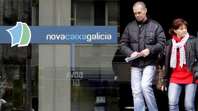 La portavoz socialista coruñesa dimite como consejera de Novacaixagalicia