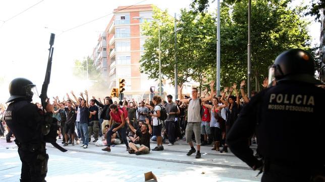 El primero de los 22 indignados del Parlament no comparece ante el juez