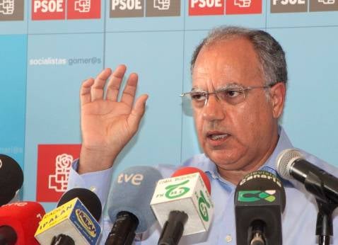 Curbelo paga sus excesos y no regresará al Senado