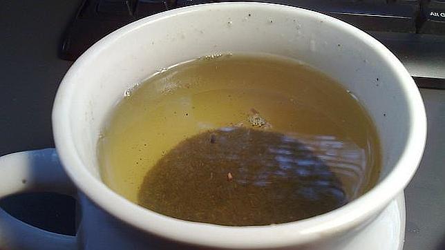 Engordar menos bebiendo té verde