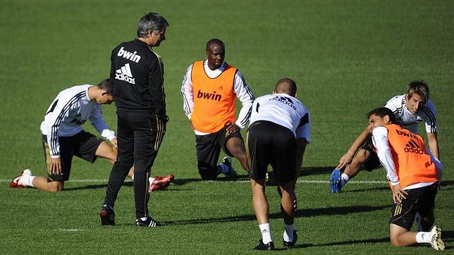 Mourinho abre el entrenamiento a los socios