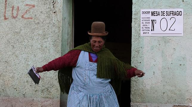 El gobierno de Evo Morales defiende la legitimidad de los comicios judiciales