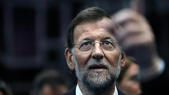Rajoy advierte a Zapatero que España se juega su futuro el domingo en Bruselas