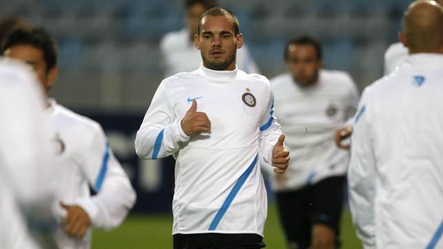 Sneijder: «No hay nadie como Mourinho»