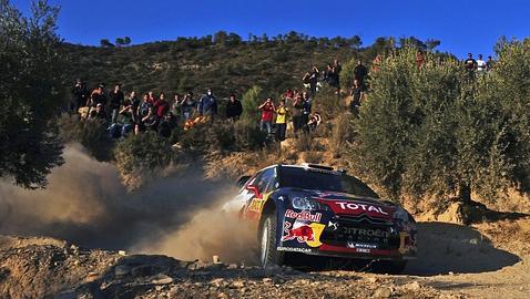 Loeb aguanta frente a Latvala