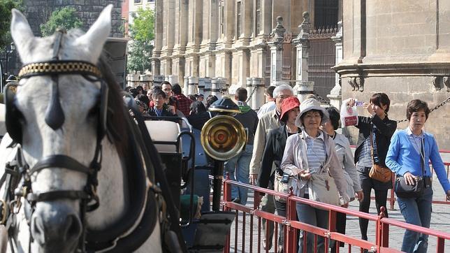 Récord en el gasto de los turistas en verano en España desde 2004