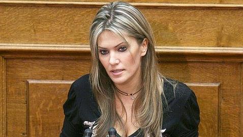 Consejo de Ministros urgente en Grecia tras perder Papandreu la mayoría