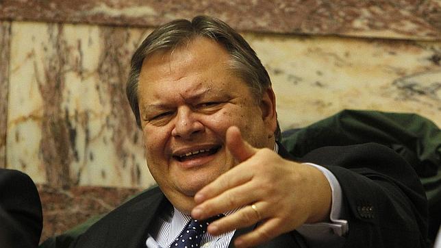 El ministro de Finanzas griego rechaza el referéndum de Papandreu