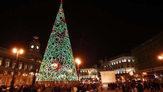 Madrid se iluminará estas navidades con 600.000 lámparas menos