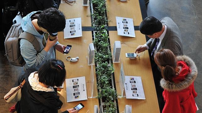 La «generación smartphone» solo descansa a la hora de la cena