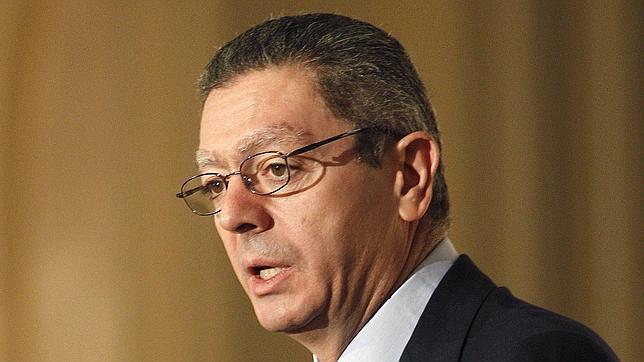 A Gallardón le hace «mucha ilusión» interpretar a Albéniz en la próxima de Garci