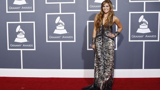 Miley Cyrus, orgullosa de sus «curvas de mujer»