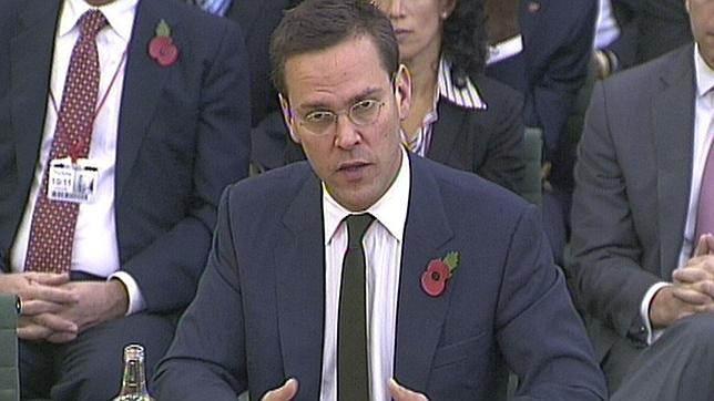 James Murdoch dimite como directivo de las editoras del «Sun» y del «Times»