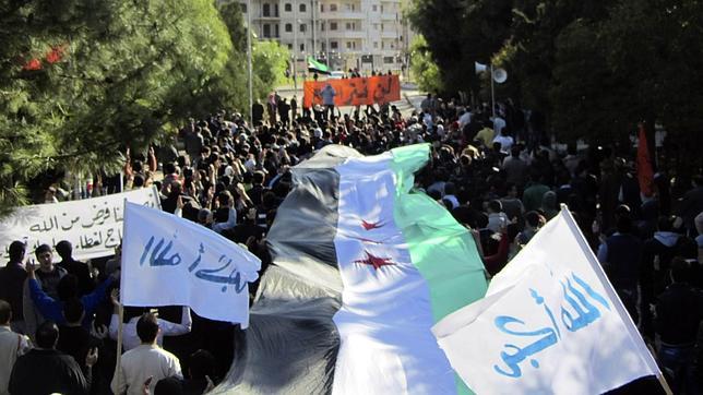 Siria responde con 32 muertos a las sanciones de la Liga Árabe