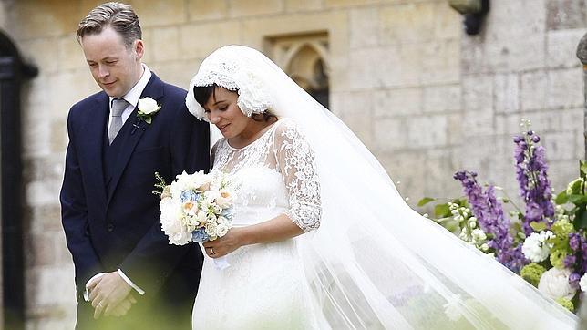 Lily Allen cumple su sueño convirtiéndose en mamá de una niña