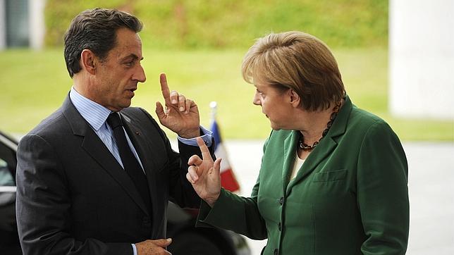 Merkel desmiente la creación de un «núcleo duro» de la zona euro