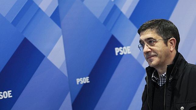 Patxi López cree que «a lo mejor» Bono debería irse a descansar