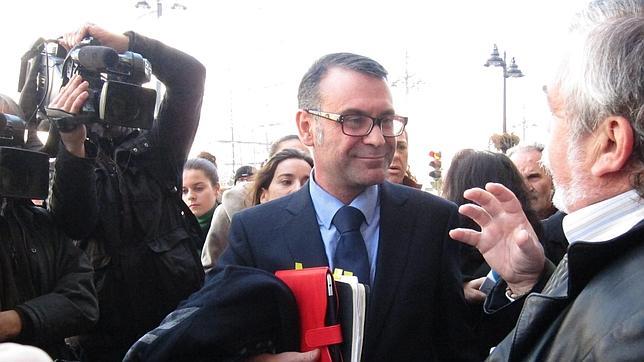 La concesionaria del tranvía de Parla niega que haya acuerdo entre las partes