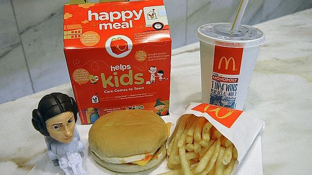 Brasil multa a McDonald's por inducir a los niños a malos hábitos mediante el «Happy Meal»