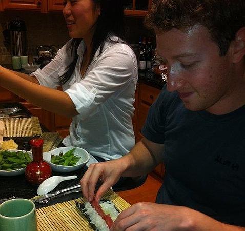 Un fallo de seguridad en Facebook descubre las fotos privadas de Mark Zuckerberg