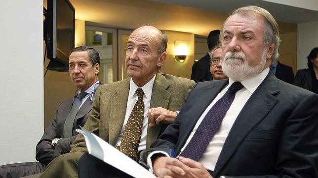 Mayor Oreja teme que Otegi sea candidato a lendakari en 2013