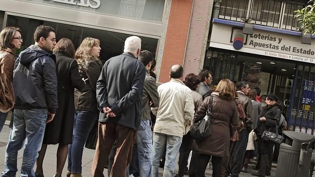 Detenido por robar 24.000 euros en lotería de tres administraciones