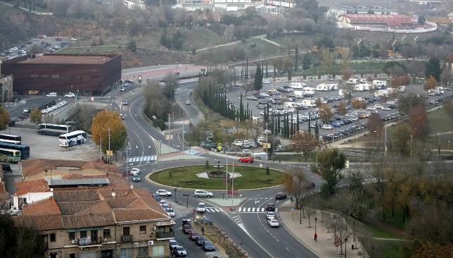 Todos los conductores no empadronados en Toledo tendrán que pagar por aparcar