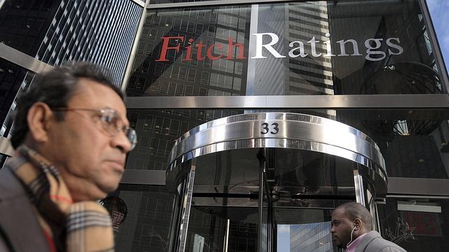 Fitch rebaja el «rating» de cinco de los grandes bancos europeos mejor valorados