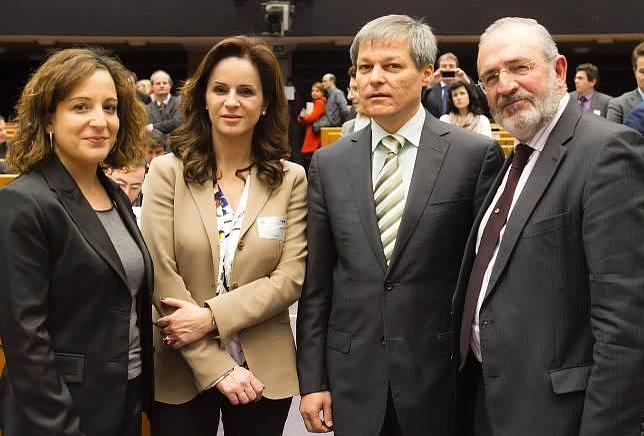 Clemente confía en que la UE cambie la definición de agricultor activo