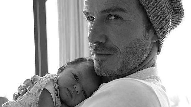 Harper Beckham, entre las mejor vestidas de 2011 en «Vogue UK»