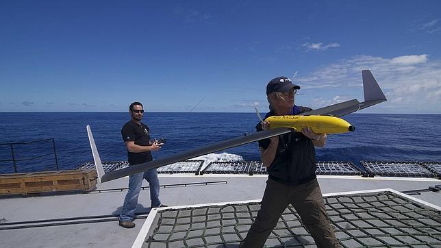 Papá Noel trae dos aviones no tripulados a los conservacionistas de ballenas