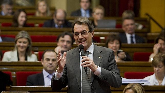 La CEOE ve «innecesaria» la nueva tasa turística en Cataluña