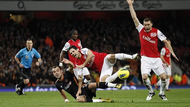 El Wolverhampton frena el ascenso del Arsenal