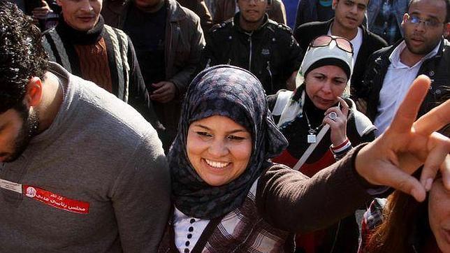 Samira Ibrahim, la mujer que acabó con las pruebas de virginidad del Ejército egipcio