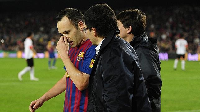 El Barcelona regresa sin Maxwell, que ha sufrido un robo en su domicilio