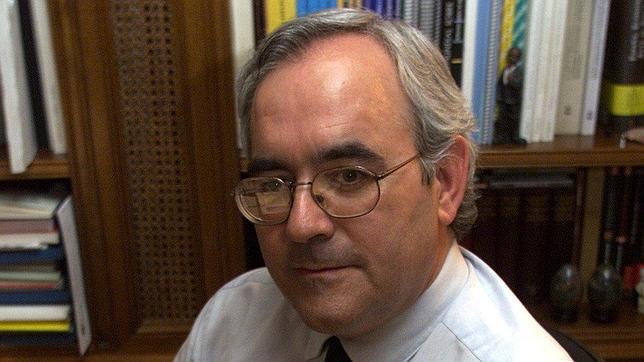 Mikel Buesa: «ETA esconde su dinero debajo del colchón»