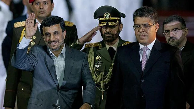 Ahmadineyad llega a Venezuela en la primera parada de su gira latinoamericana