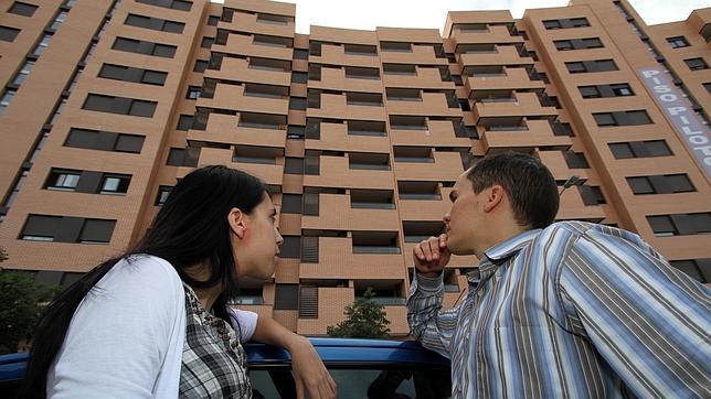 Más de 500.000 familias habrán perdido su casa en 2015 por la crisis