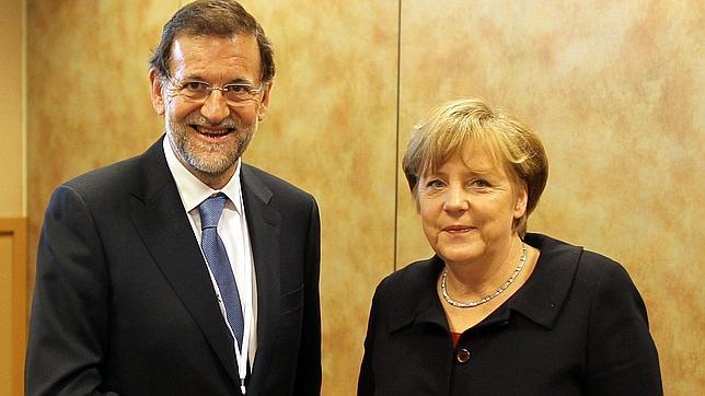 Rajoy se reunirá con Merkel en Berlín antes del Consejo Europeo, el 26 de enero