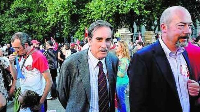 Gómez repartió 150 millones a sindicatos y patronales nueve días antes de dejar Trabajo