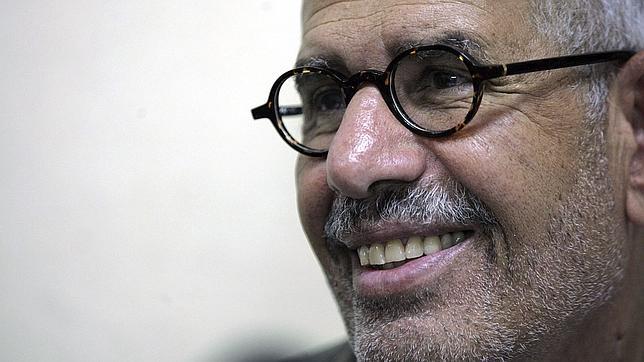 El premio Nobel El Baradei retira su candidatura