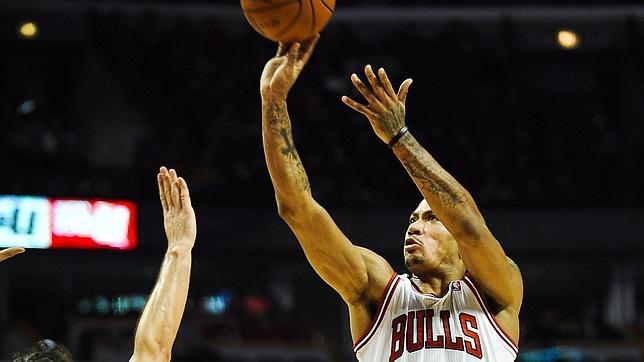 Rose y la defensa dan a los Bulls su quinto triunfo consecutivo
