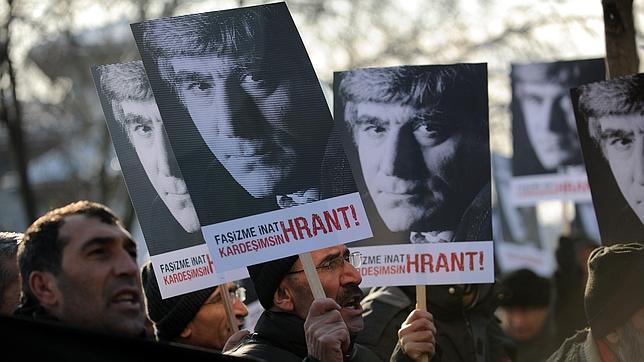 Las condenas por un asesinato político sacuden Turquía